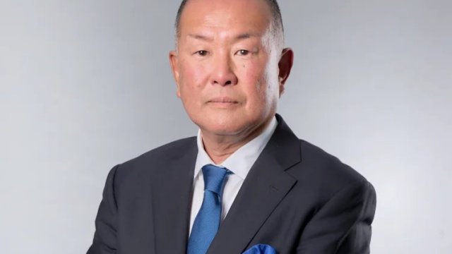 平尾 紳一