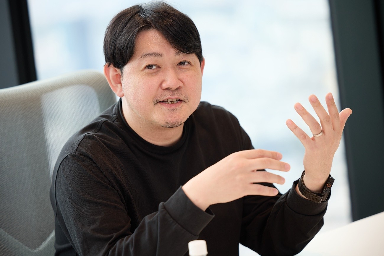 インタビュー画像6_MIXI島村氏