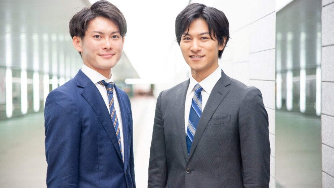 未経験からコンサルタントを目指す20代と30代のビジネスマン