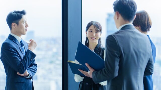 総合コンサルとは？仕事内容・年収・転職のポイントを解説